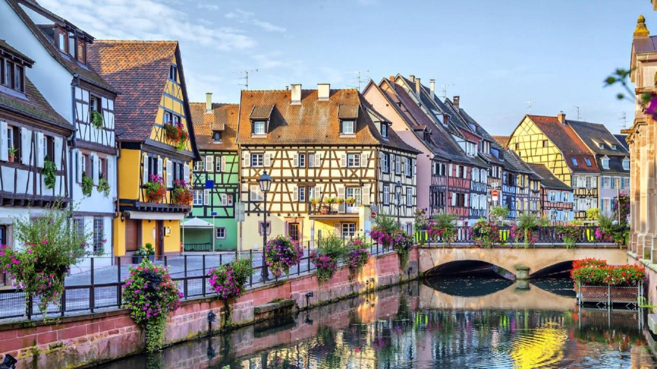 Sous Les Toits Du Zinc - Climatise Apartamento Colmar Exterior foto