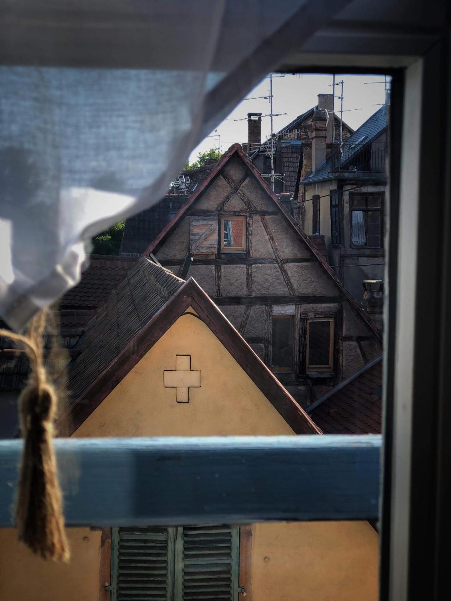 Sous Les Toits Du Zinc - Climatise Apartamento Colmar Exterior foto